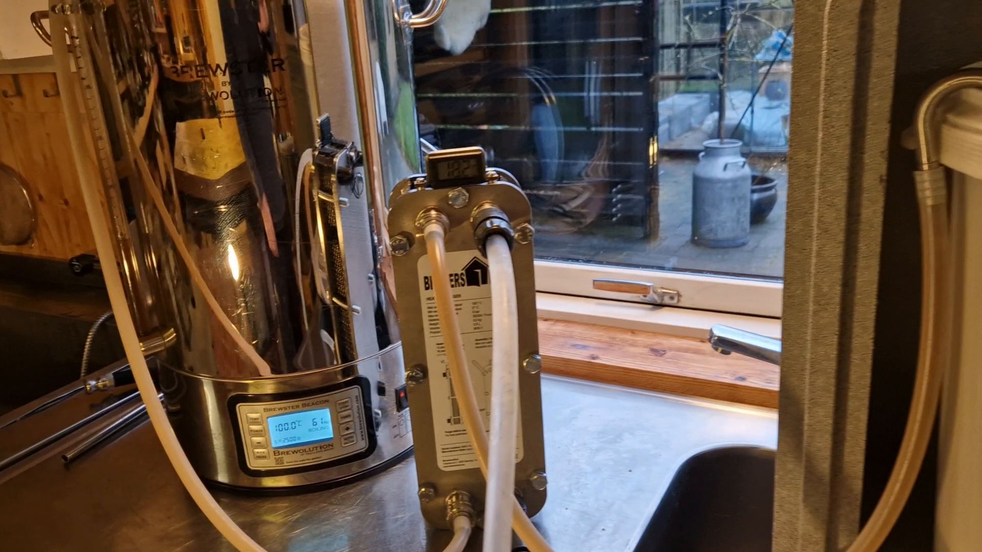 Load video: Animation af en adskillelig urtkøler